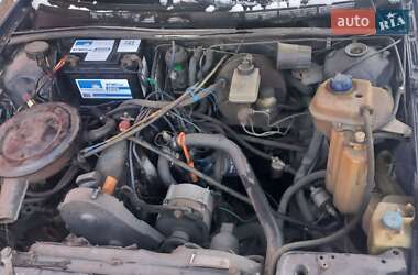 Седан Audi 80 1990 в 