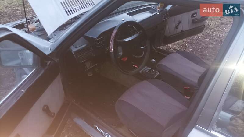 Седан Audi 80 1986 в Каменец-Подольском