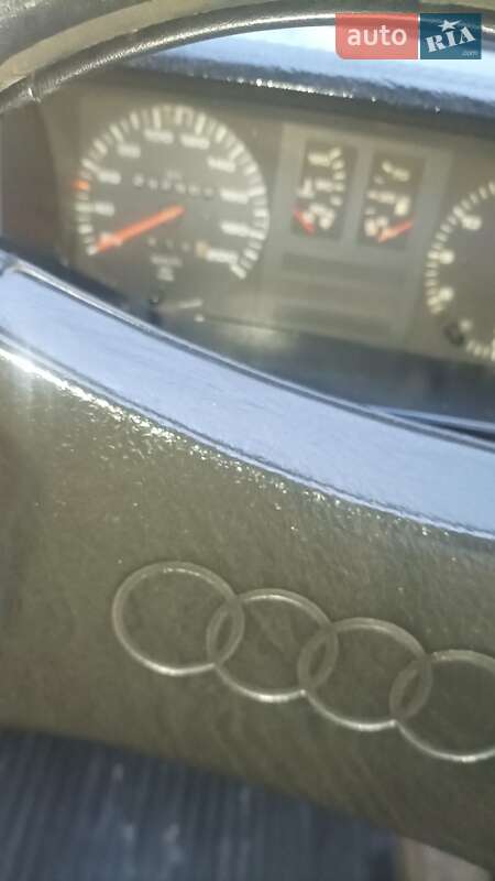 Седан Audi 80 1986 в Каменец-Подольском