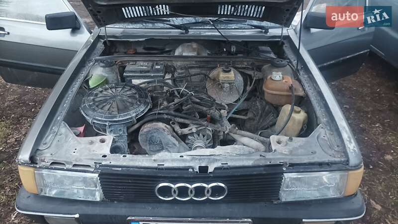 Седан Audi 80 1986 в Каменец-Подольском