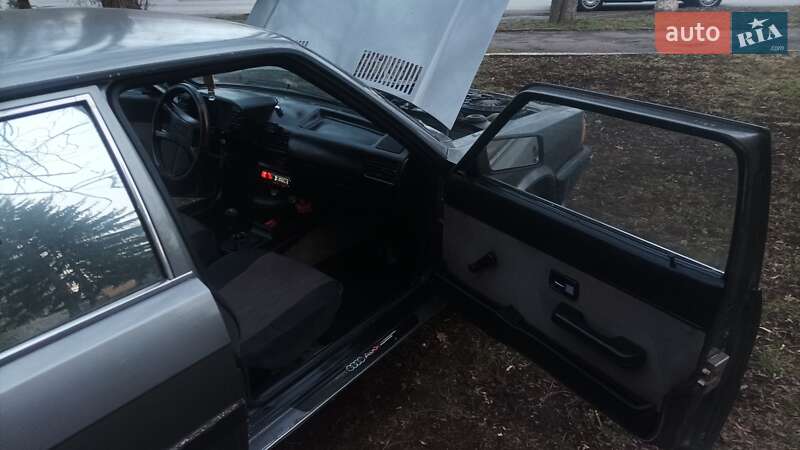 Седан Audi 80 1986 в Кам'янець-Подільському
