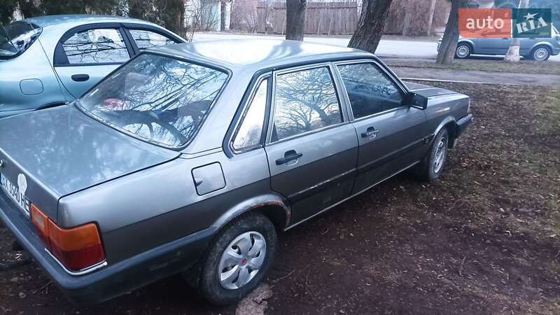 Седан Audi 80 1986 в Кам'янець-Подільському