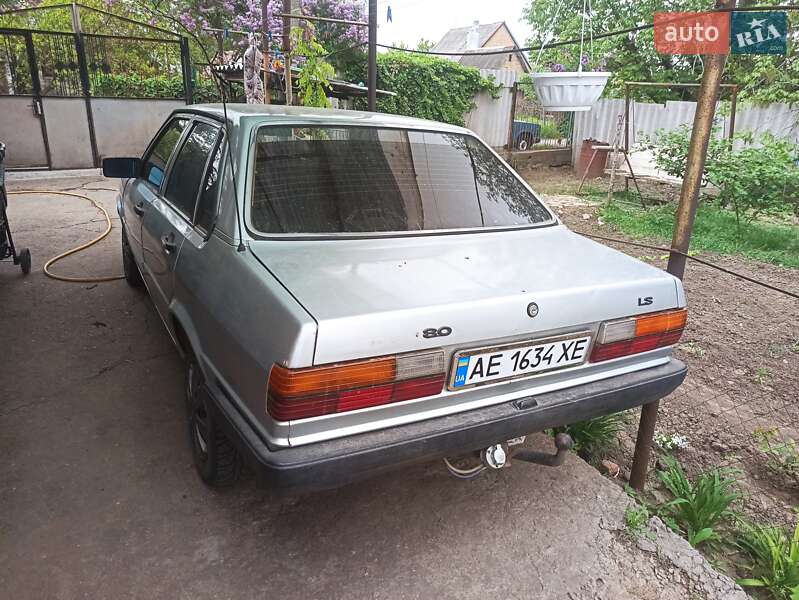 Седан Audi 80 1979 в Никополе