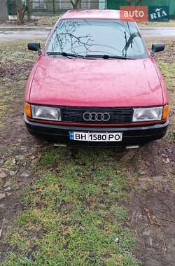 Седан Audi 80 1987 в Измаиле