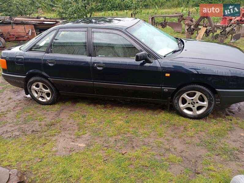 Седан Audi 80 1991 в Луцке фото 2 Седан Audi 80 1991 в Луцке