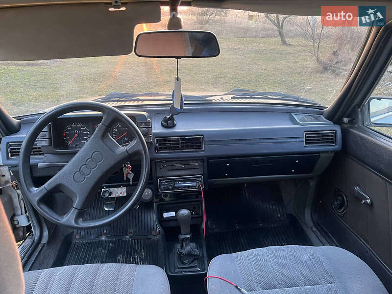 Седан Audi 80 1980 в Днепре