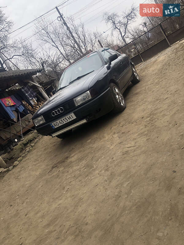 Седан Audi 80 1989 в Турьих Реметах