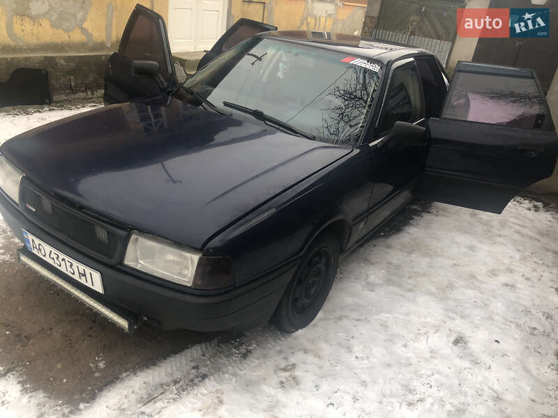 Седан Audi 80 1989 в Турьих Реметах