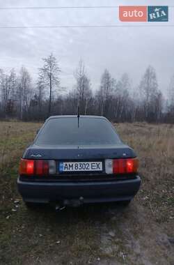 Седан Audi 80 1988 в 