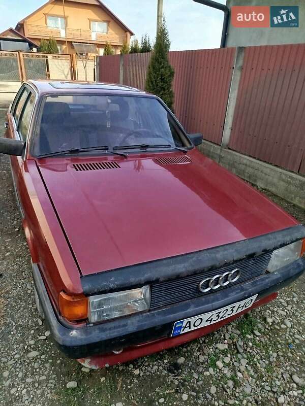 Седан Audi 80 1986 в 