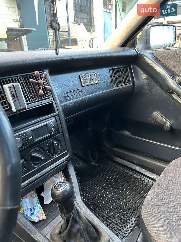 Седан Audi 80 1989 в Чернигове
