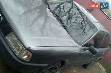 Седан Audi 80 1990 в 