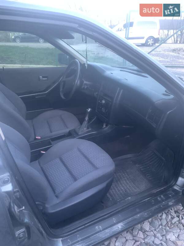 Седан Audi 80 1990 в Кременці