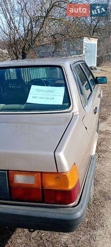 Седан Audi 80 1986 в Тараще фото 4 Седан Audi 80 1986 в Тараще