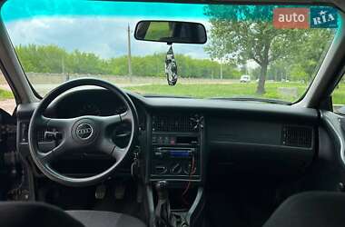 Седан Audi 80 1992 в 