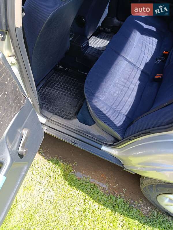 Седан Audi 80 1993 в Берегово фото 18 Седан Audi 80 1993 в Берегово