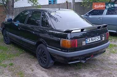 Седан Audi 80 1990 в 