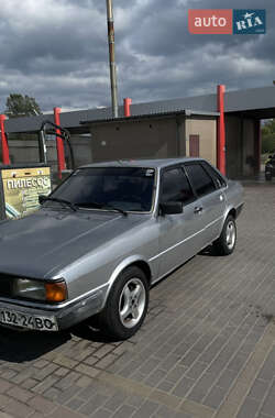 Седан Audi 80 1986 в 