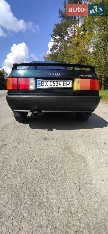Седан Audi 80 1988 в Полонном