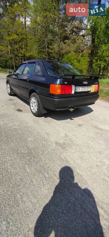 Седан Audi 80 1988 в Полонном