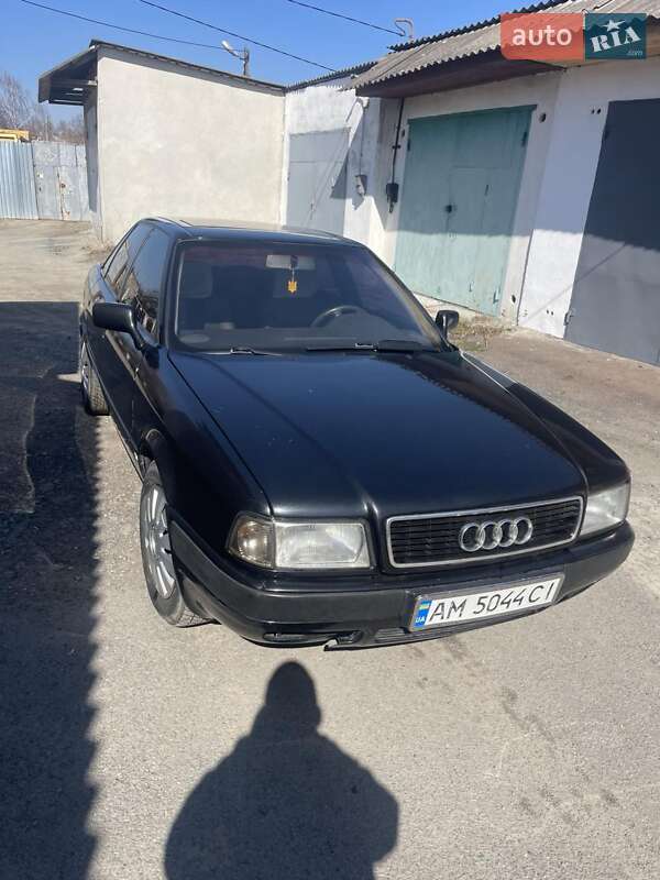Седан Audi 80 1992 в Звягелі