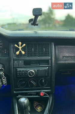 Седан Audi 80 1989 в 