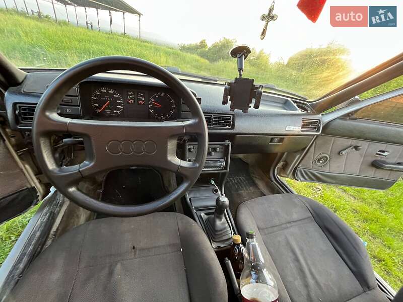Седан Audi 80 1986 в Калуші