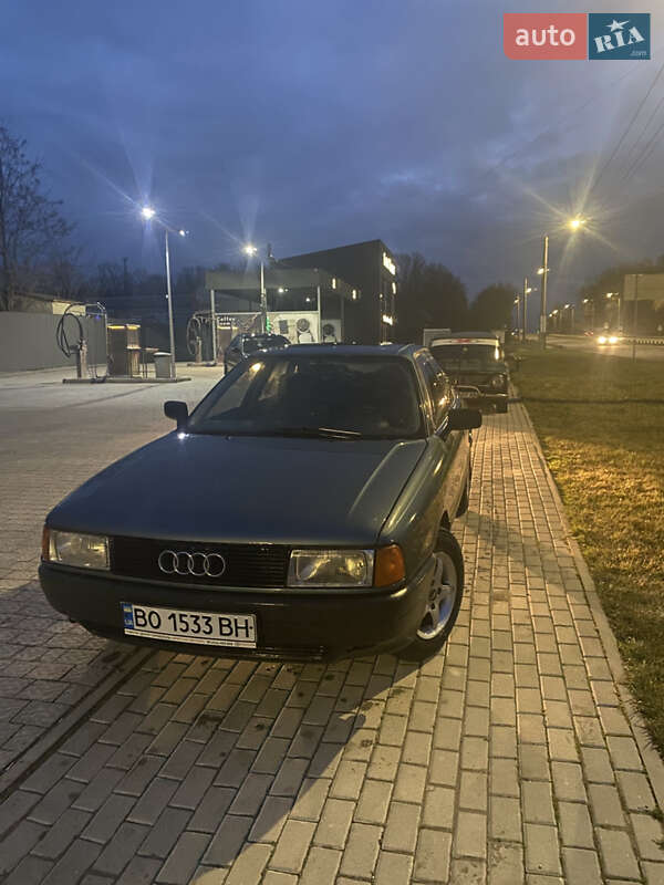 Седан Audi 80 1988 в 