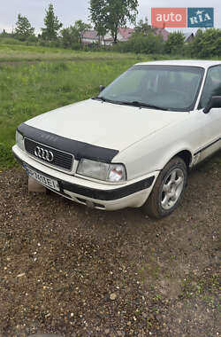 Седан Audi 80 1994 в Луковцах