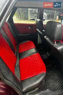 Седан Audi 80 1990 в 