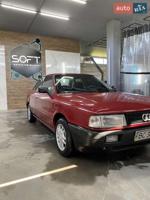 Седан Audi 80 1987 в Львові