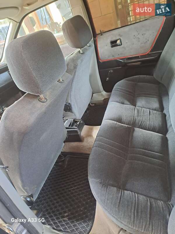 Седан Audi 80 1989 в Виноградові