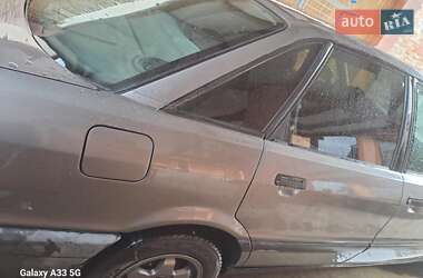 Седан Audi 80 1989 в Виноградові