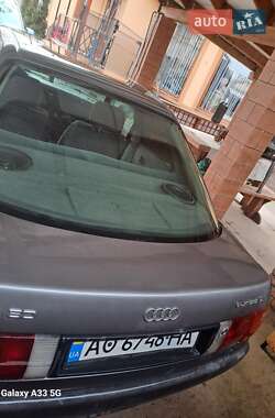 Седан Audi 80 1989 в Виноградові