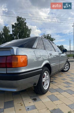 Седан Audi 80 1987 в 