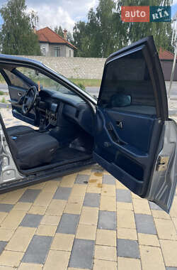 Седан Audi 80 1987 в 