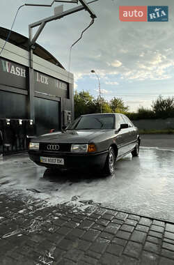 Седан Audi 80 1988 в Каменец-Подольском