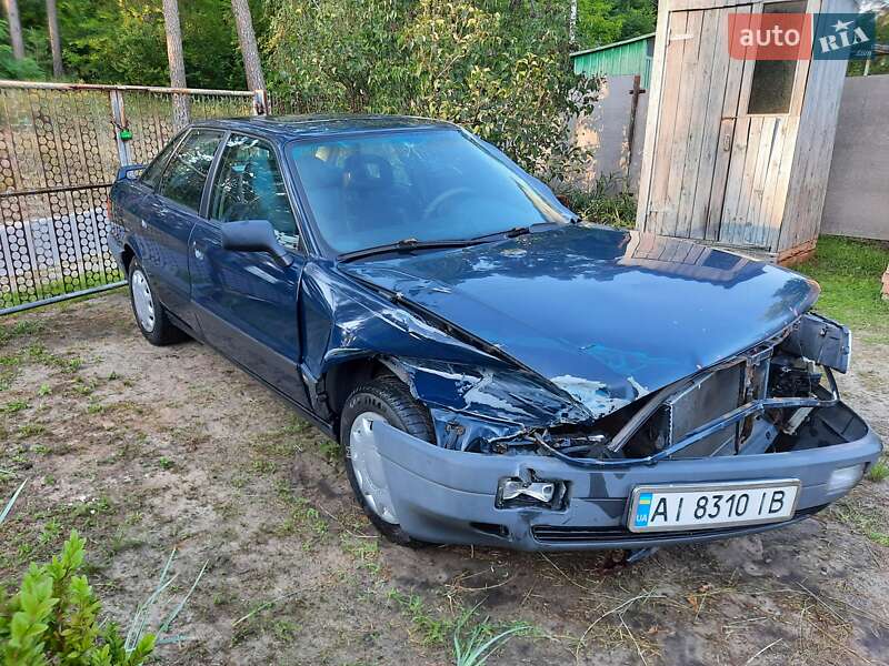 Седан Audi 80 1990 в Василькове