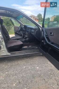 Седан Audi 80 1990 в 