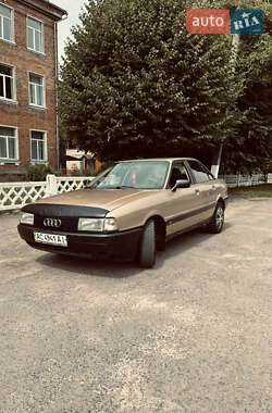 Седан Audi 80 1987 в Іваничах