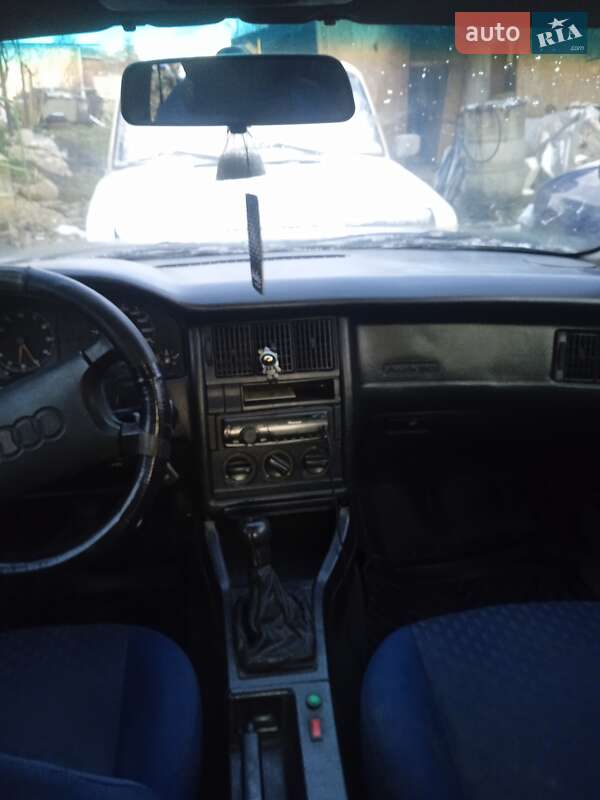 Седан Audi 80 1987 в Долине