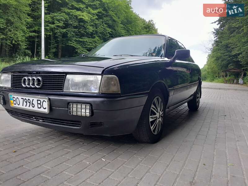 Седан Audi 80 1987 в Кременце