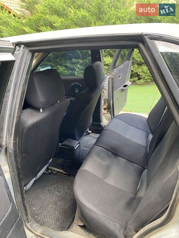 Седан Audi 80 1986 в Берегово