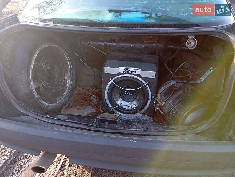 Седан Audi 80 1989 в Чутове