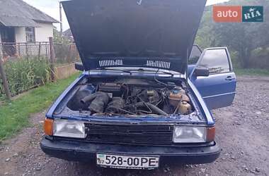 Седан Audi 80 1984 в Великому Березному