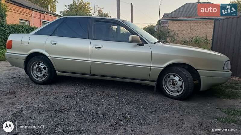Седан Audi 80 1987 в Пирятине