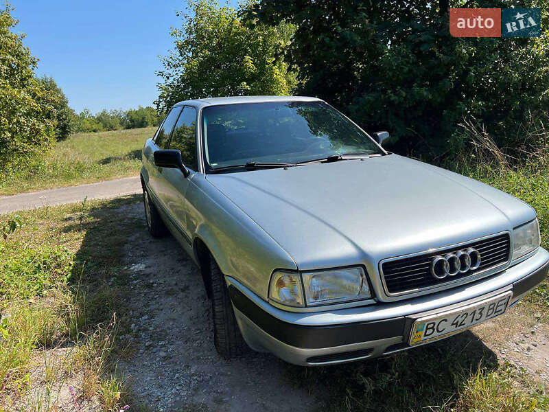Седан Audi 80 1992 в Радехове