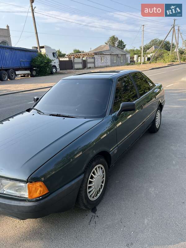 Седан Audi 80 1988 в Вознесенську