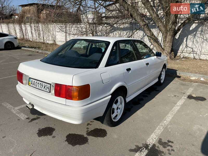 Седан Audi 80 1990 в Малине