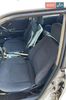 Седан Audi 80 1990 в  фото 6 Седан Audi 80 1990 в